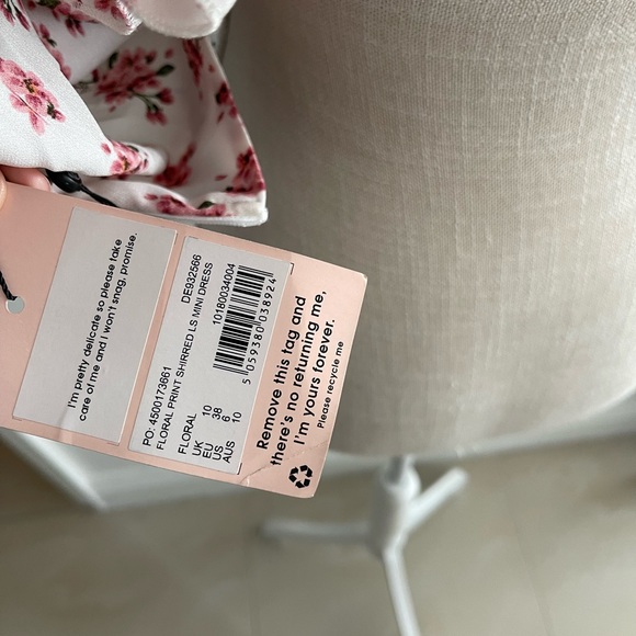 Missguided Dress never worn - Picture 5 of 5